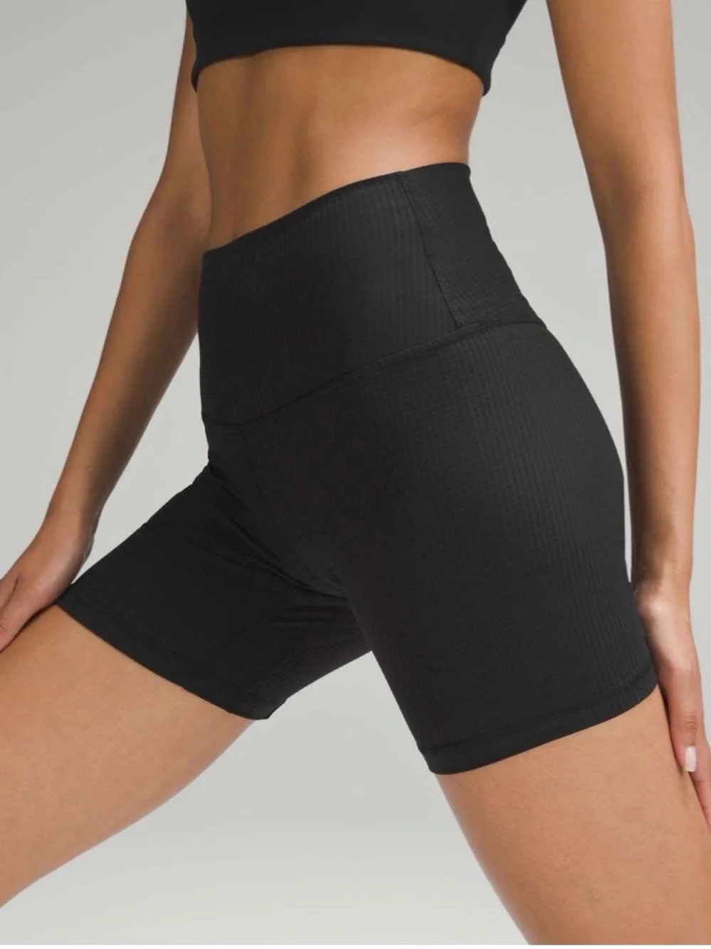 Lululemon High-Rise Yoga Short 6